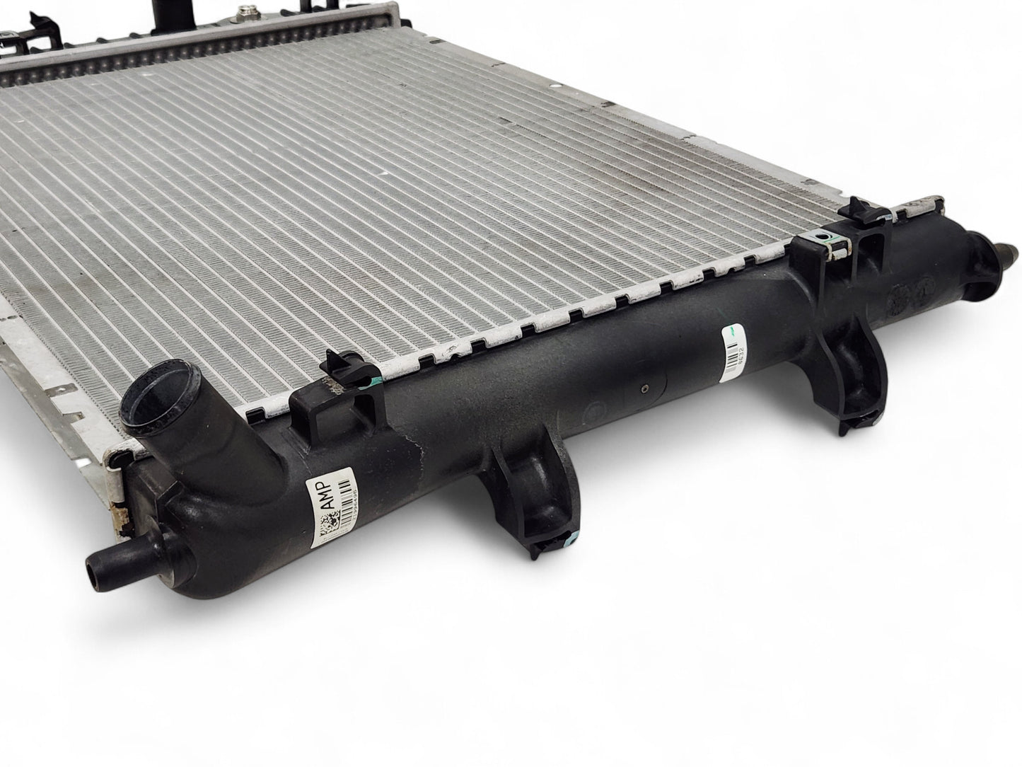 2005-2013 Chevy Corvette SSR Automatic Base Radiator OEM GM 21996495