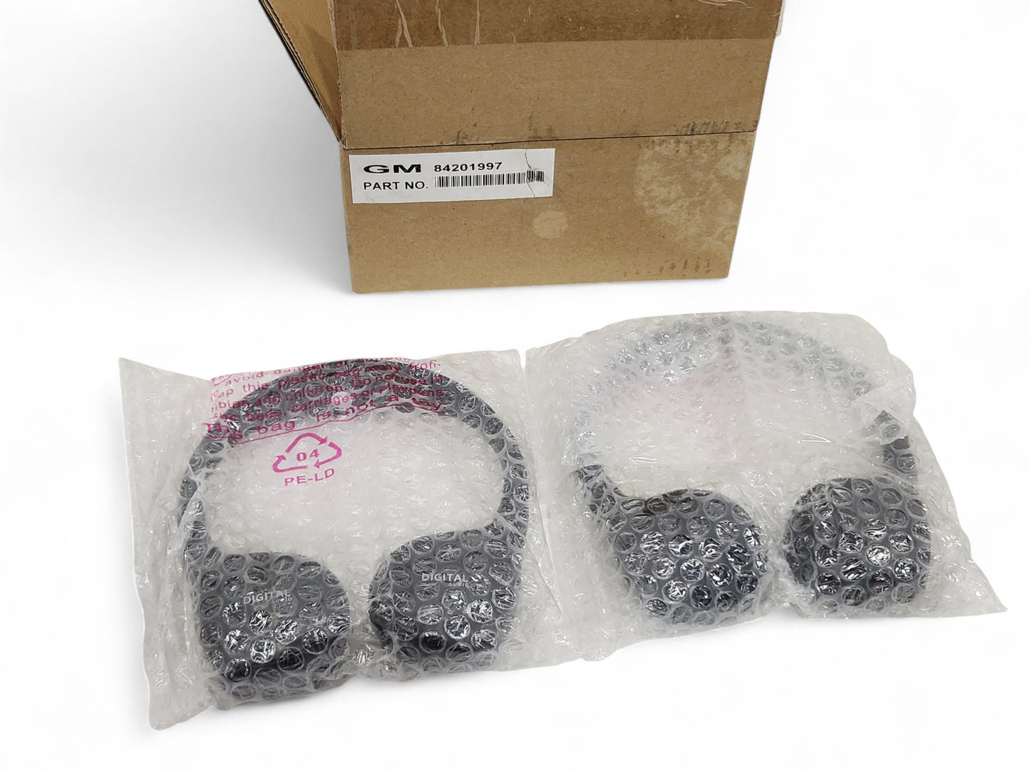 2017-2022 Yukon Suburban Escalade Wireless/Digital Headphones OEM 84201997