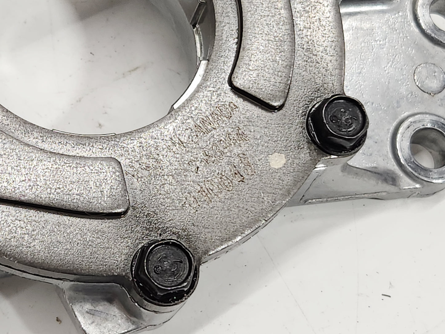 Genuine GM 97-20 Cadillac Chevrolet GMC Hummer Pontiac Engine Oil Pump 12556436