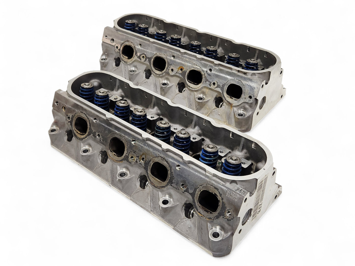 Set Of Two GM LS2 LS6 Gen III Gen Cylinder Head 243 W/ Valves And Springs