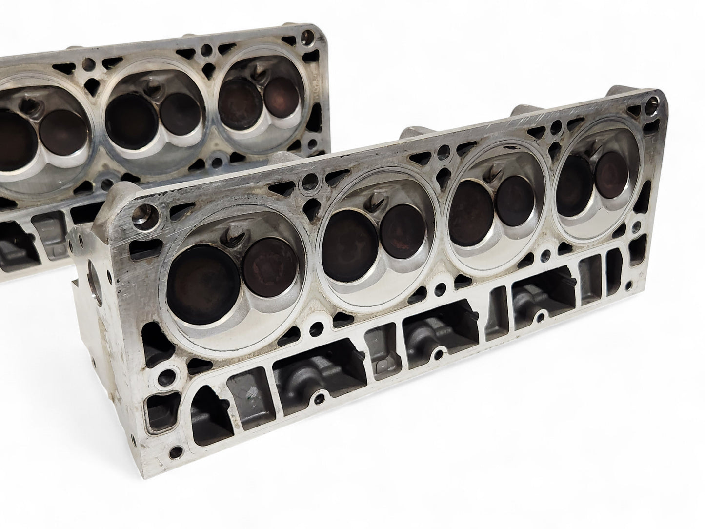 Set Of Two GM LS2 LS6 Gen III Gen Cylinder Head 243 W/ Valves And Springs