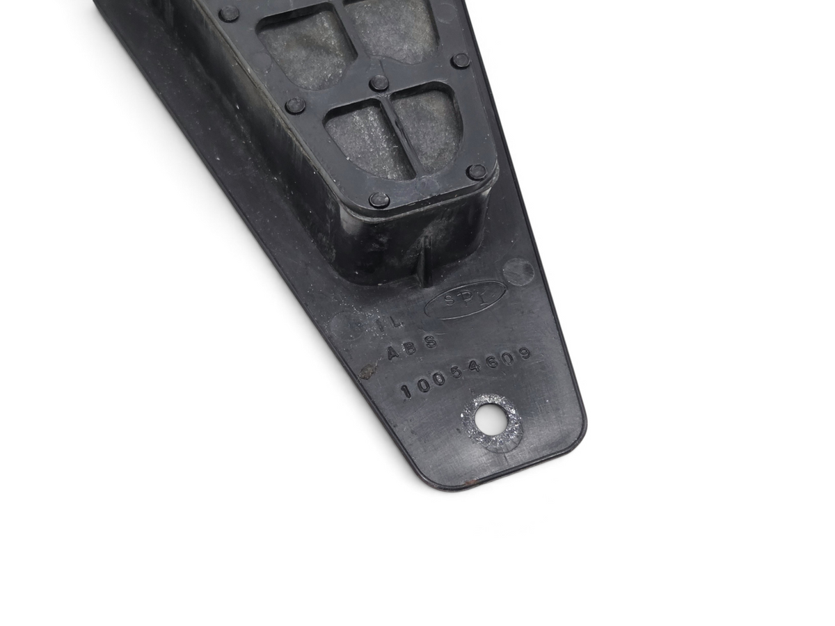 Send it Auto Parts OEM black plastic door jam pressure release vent for 1988-1996 Corvette C4, part number 10054609.