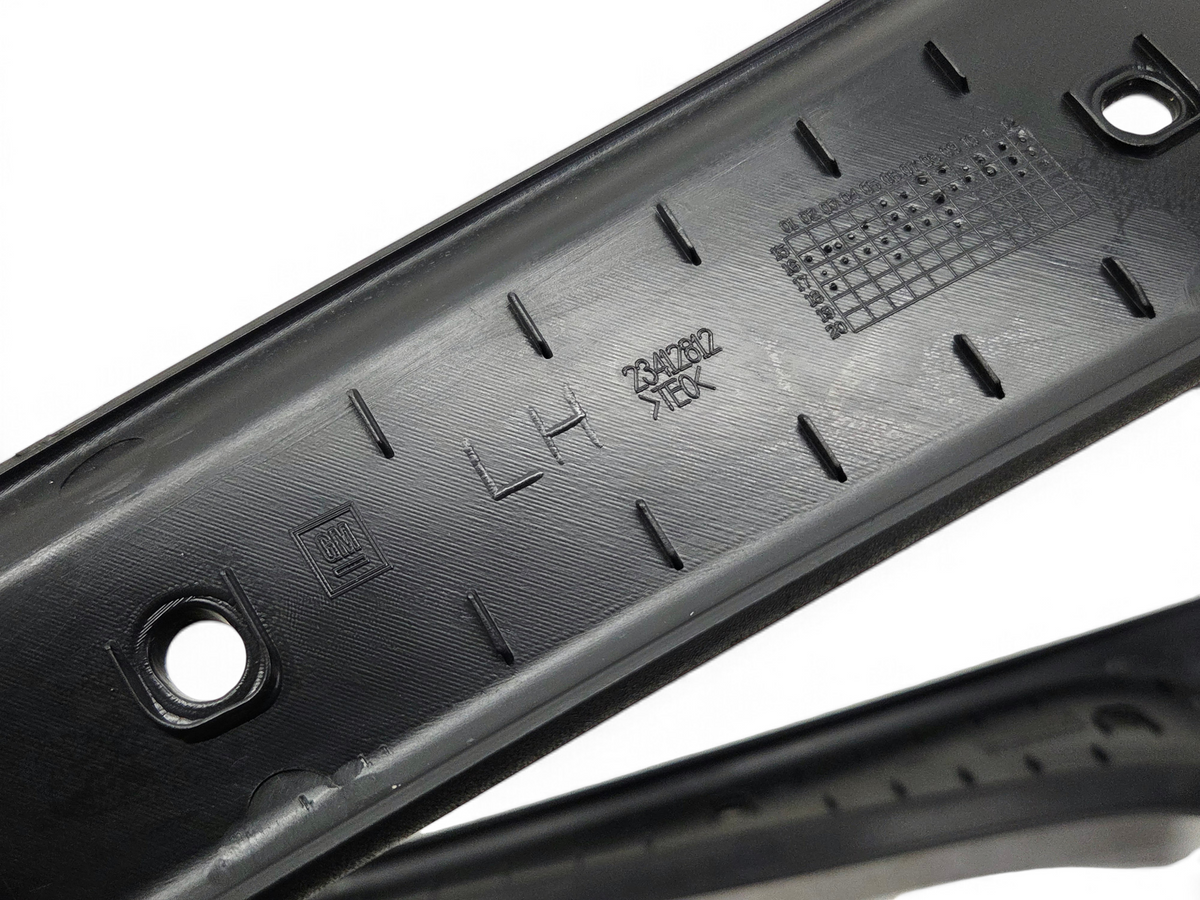 Send it Auto Parts OEM black plastic interior trim piece for 2016-2019 Corvette C7 targa roof with part number 23412812