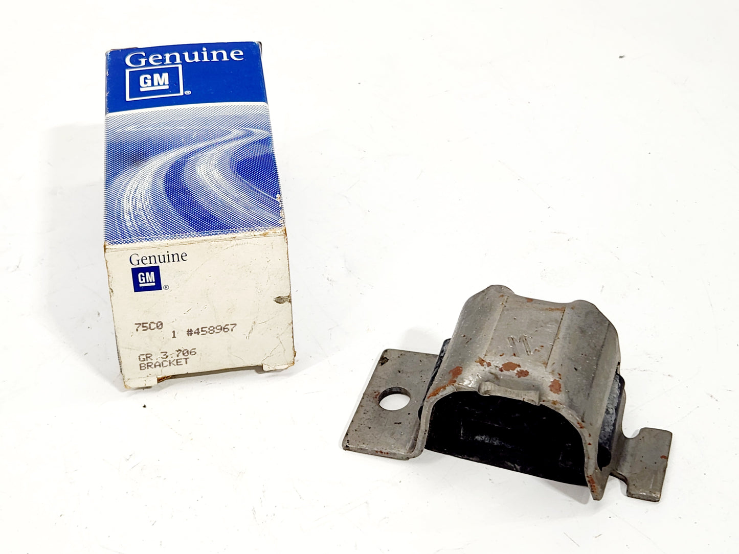 1978-1982 Chevy Corvette C3 Exhaust Hanger Bracket OEM GM 00458967