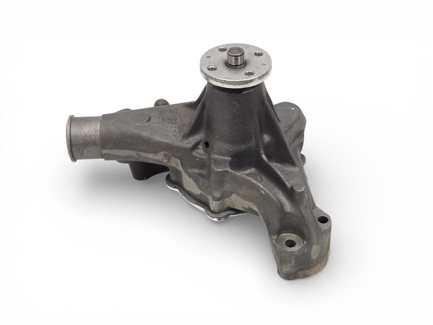 1987-1996 Chevy Small Block Engine Water Pump OEM GM - New Takeoff