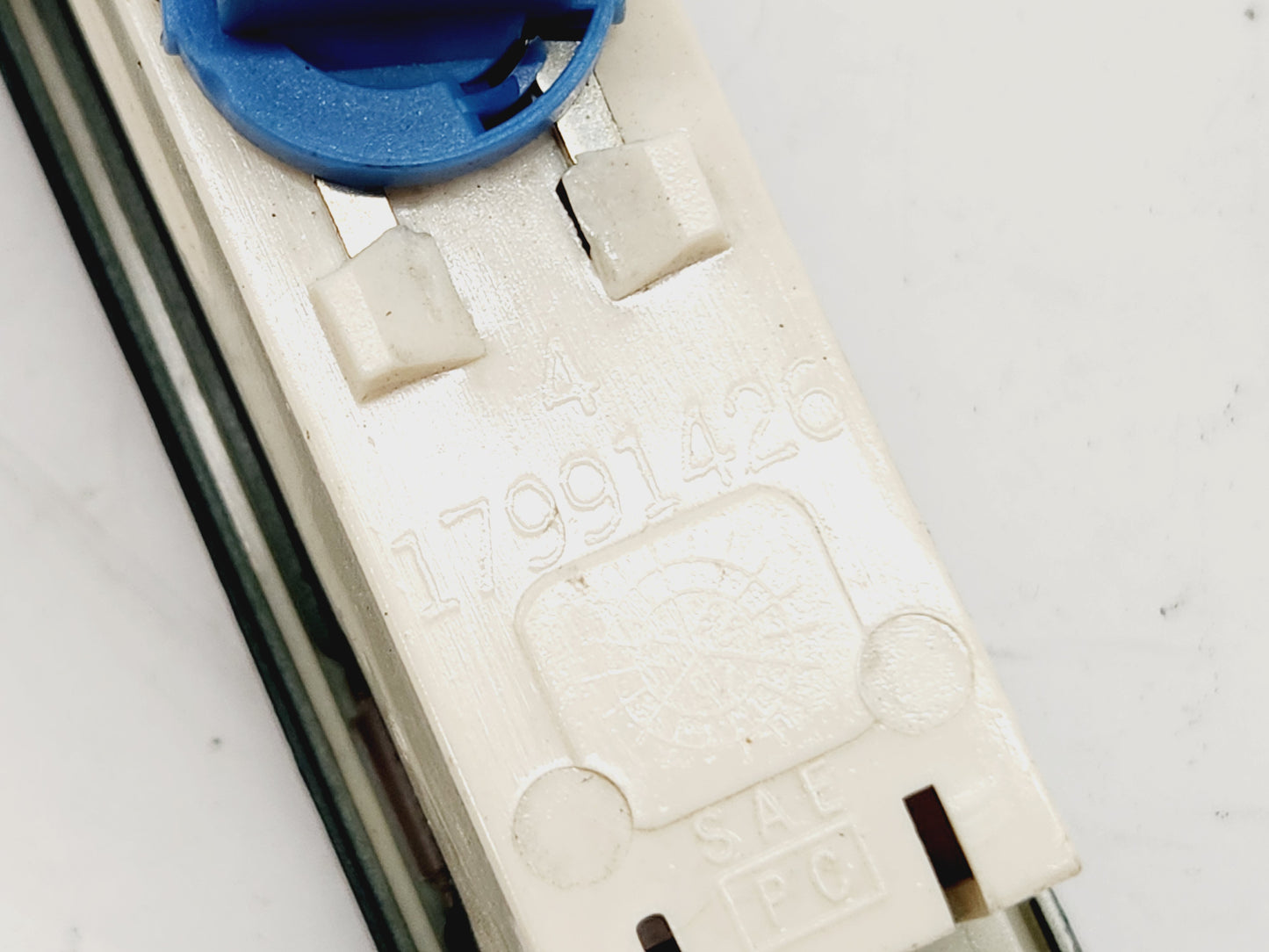 1997-2004 Corvette C5 Rear Interior Courtesy Light Lamp OEM GM 17991426