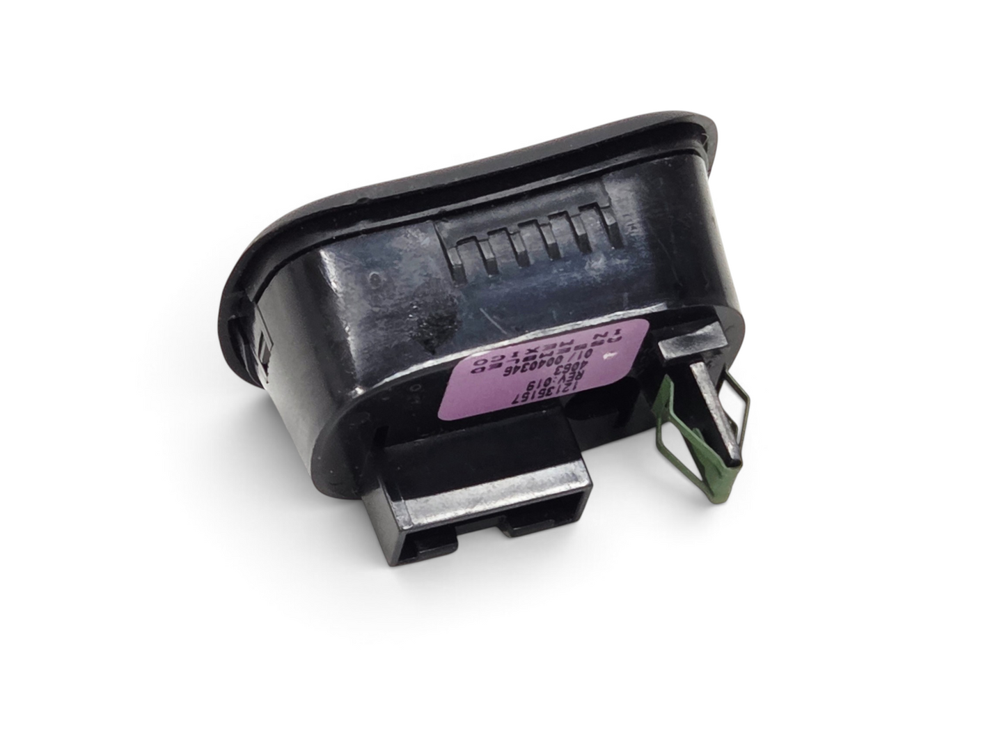 Send it Auto Parts OEM GM trunk hatch release button switch for 1997-2004 Chevrolet Corvette C5 with part number 12135157