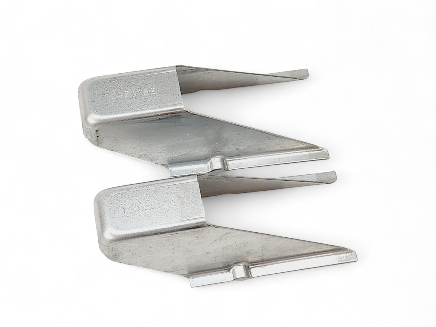 1999-2004 C5 Corvette Set of 2 Rear Body Compartment Braces OEM GM 10424152