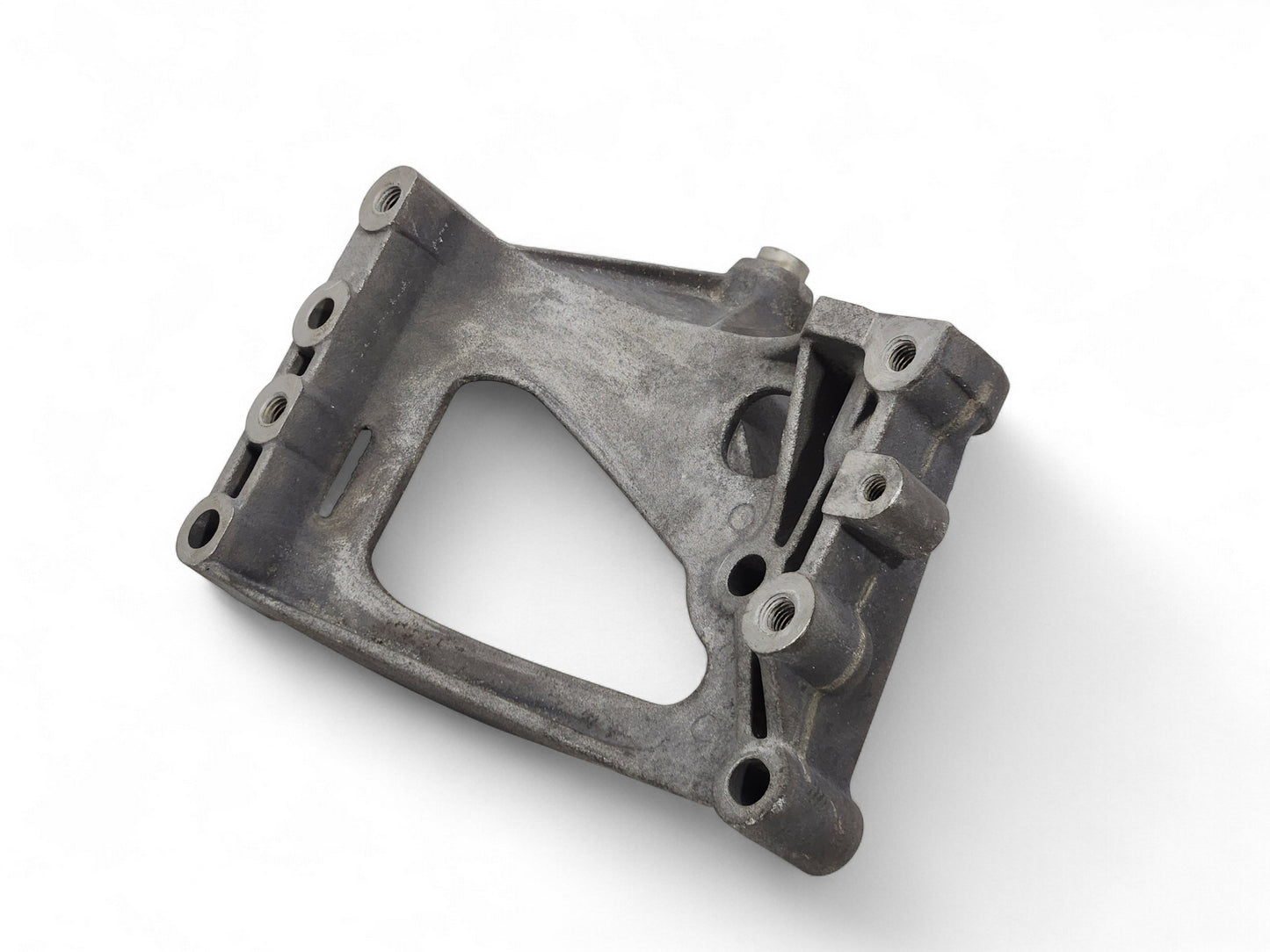 2004-2006 Pontiac GTO LS1 5.7L Air Conditioner Compressor Bracket OEM GM