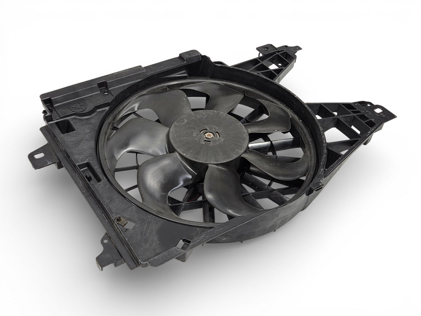 2005-2013 C6 Corvette Radiator Cooling Fan Assembly OEM GM 15819952 *READ*