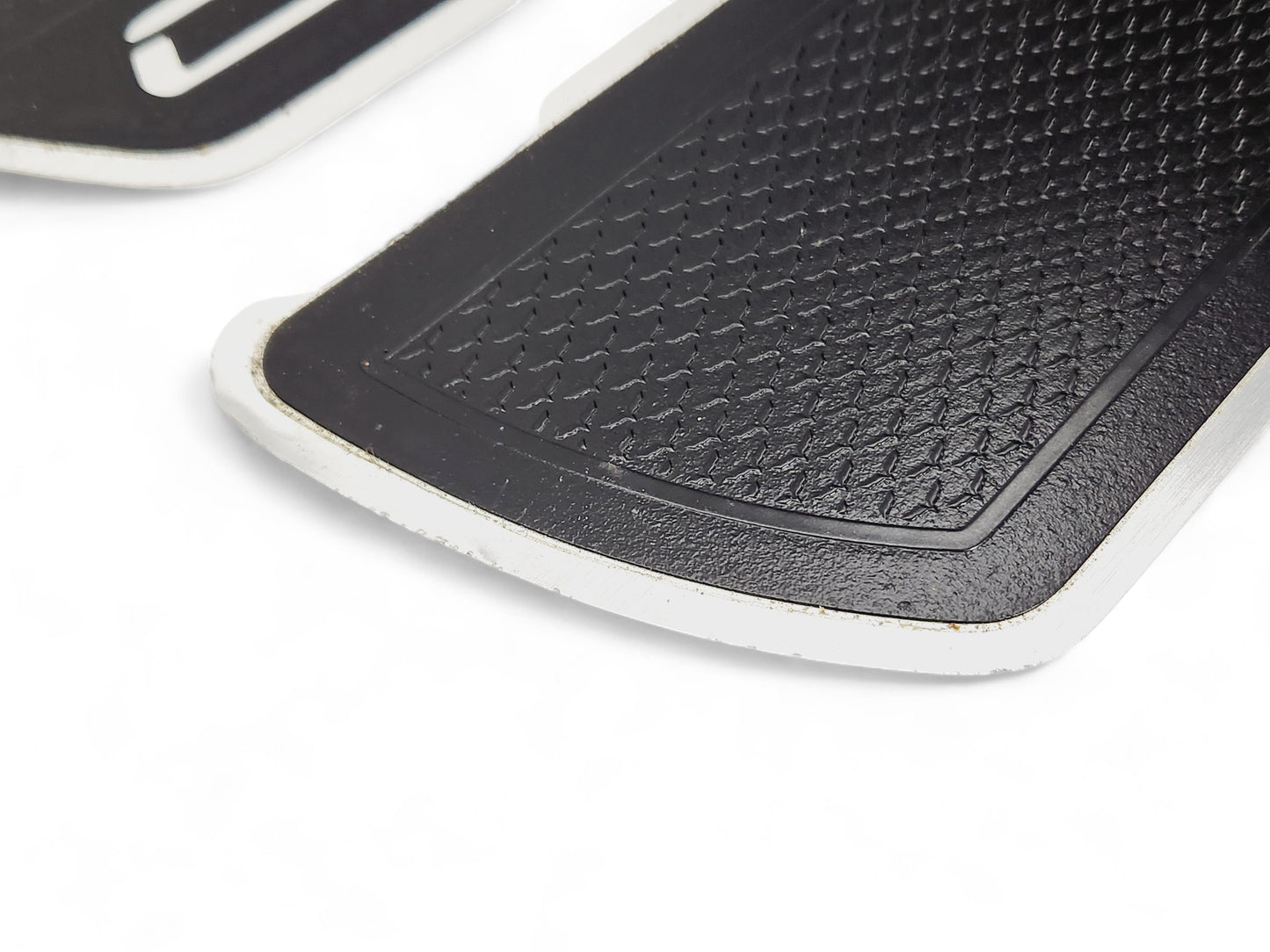 2005-2013 Chevy Corvette C6 Brushed Aluminum Door Sills OEM GM 17800062