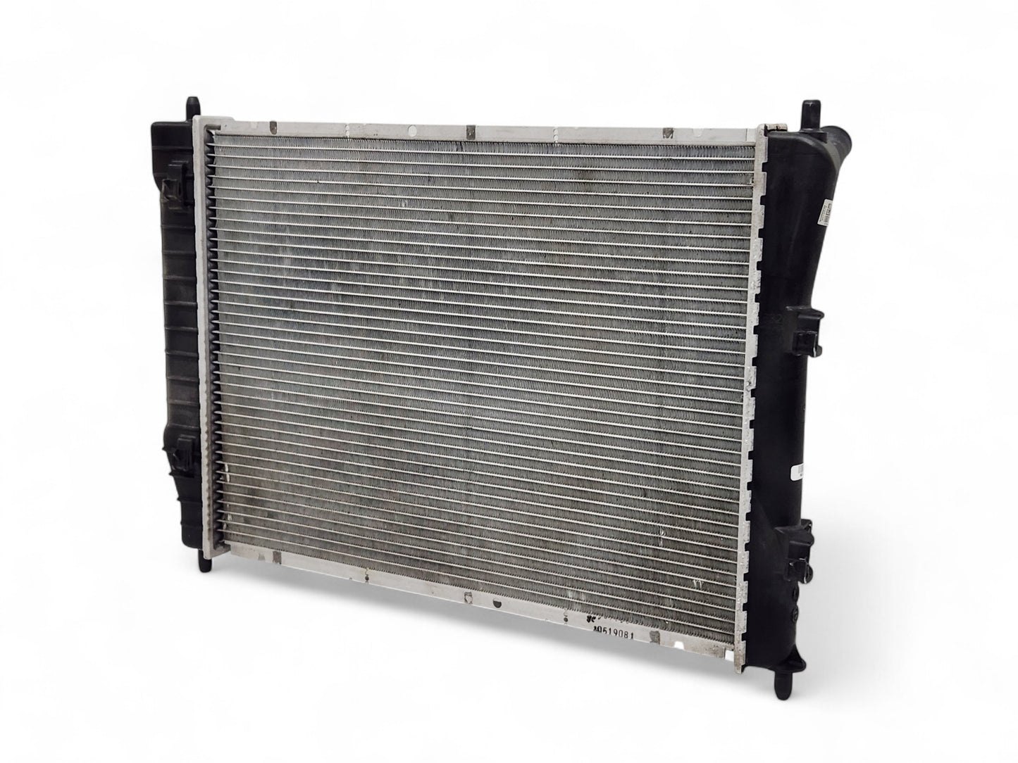 2005-2013 Chevy Corvette SSR Automatic Base Radiator OEM GM 21996495