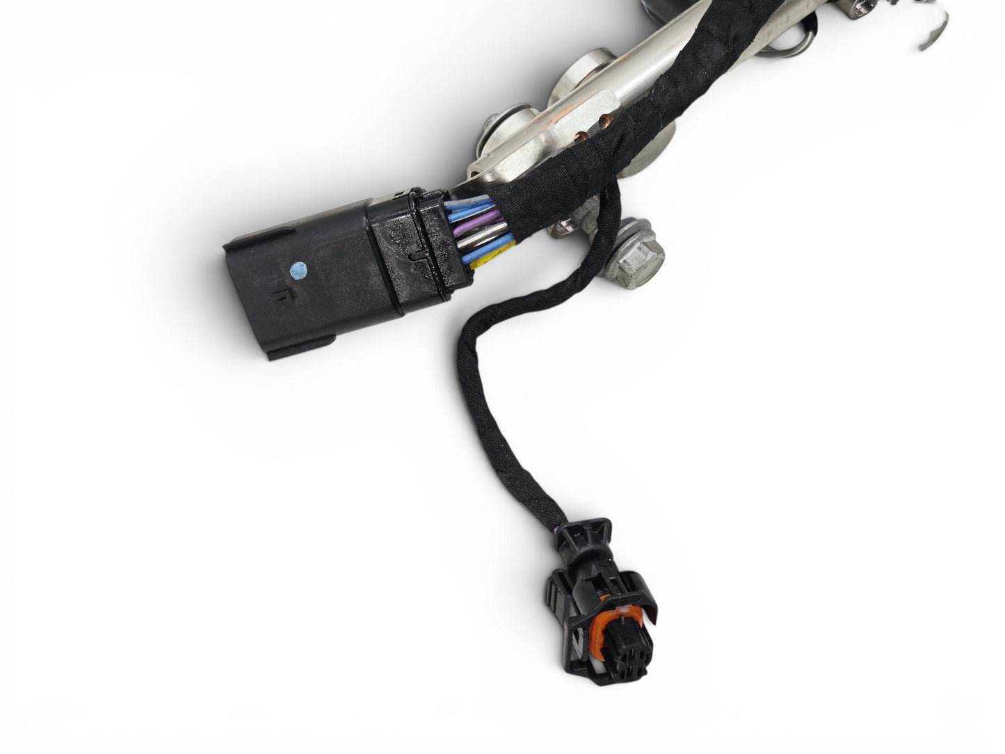 2014-2016 Chevy LT1 L86 6.2L Fuel Injector Rails with Harness OEM GM