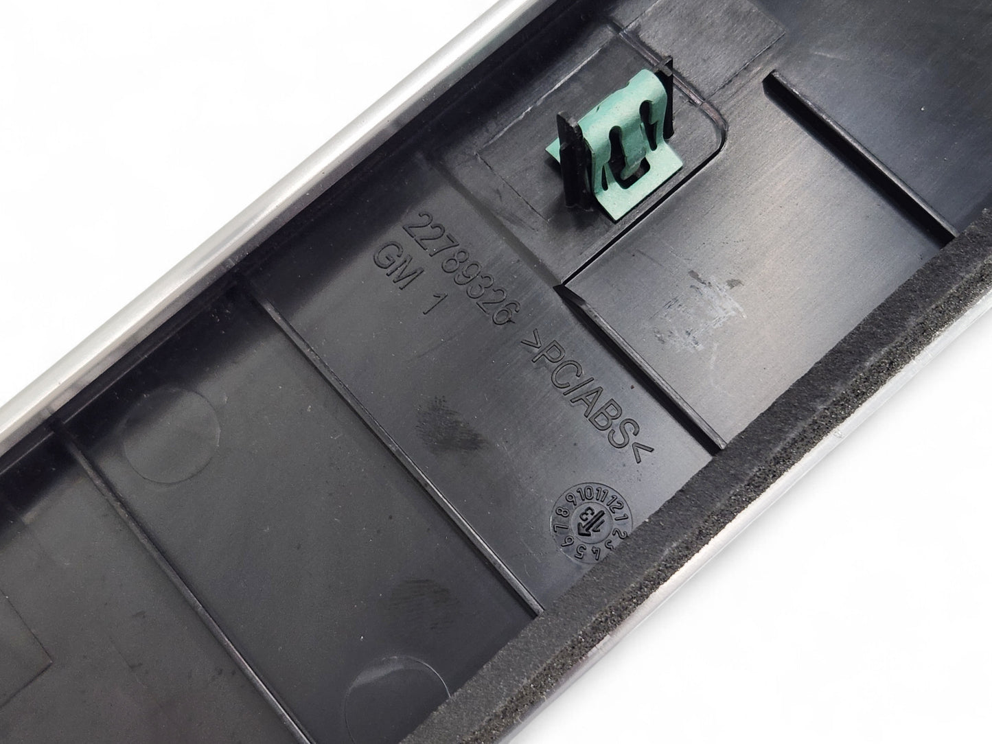 2014-2019 Chevy Corvette C7 Door Sill Scuff Entry Plates OEM GM 22789326 - Pair