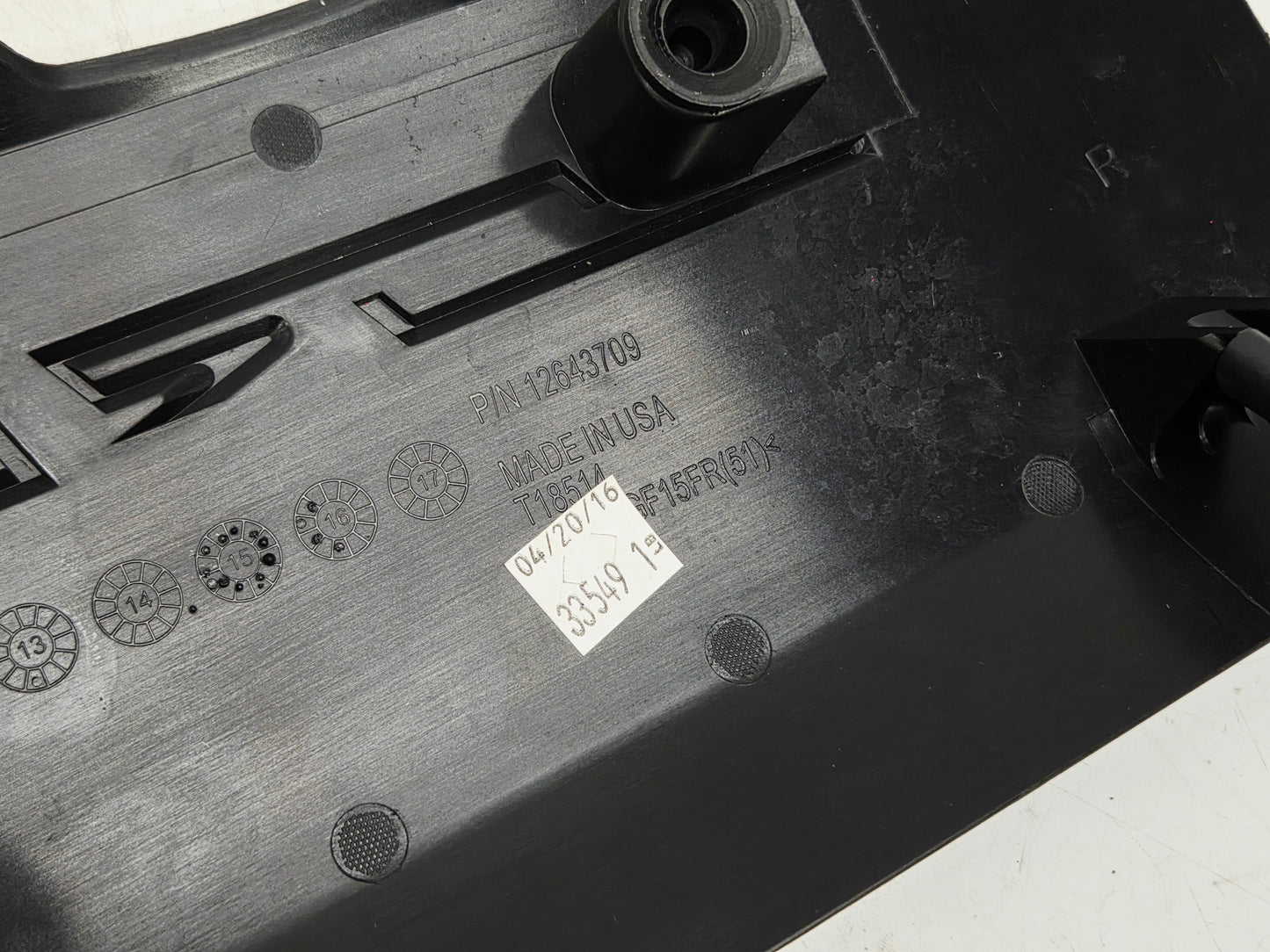2014-2019 Chevy Corvette C7 LT1 Fuel Rail Engine Covers OEM GM - Pair