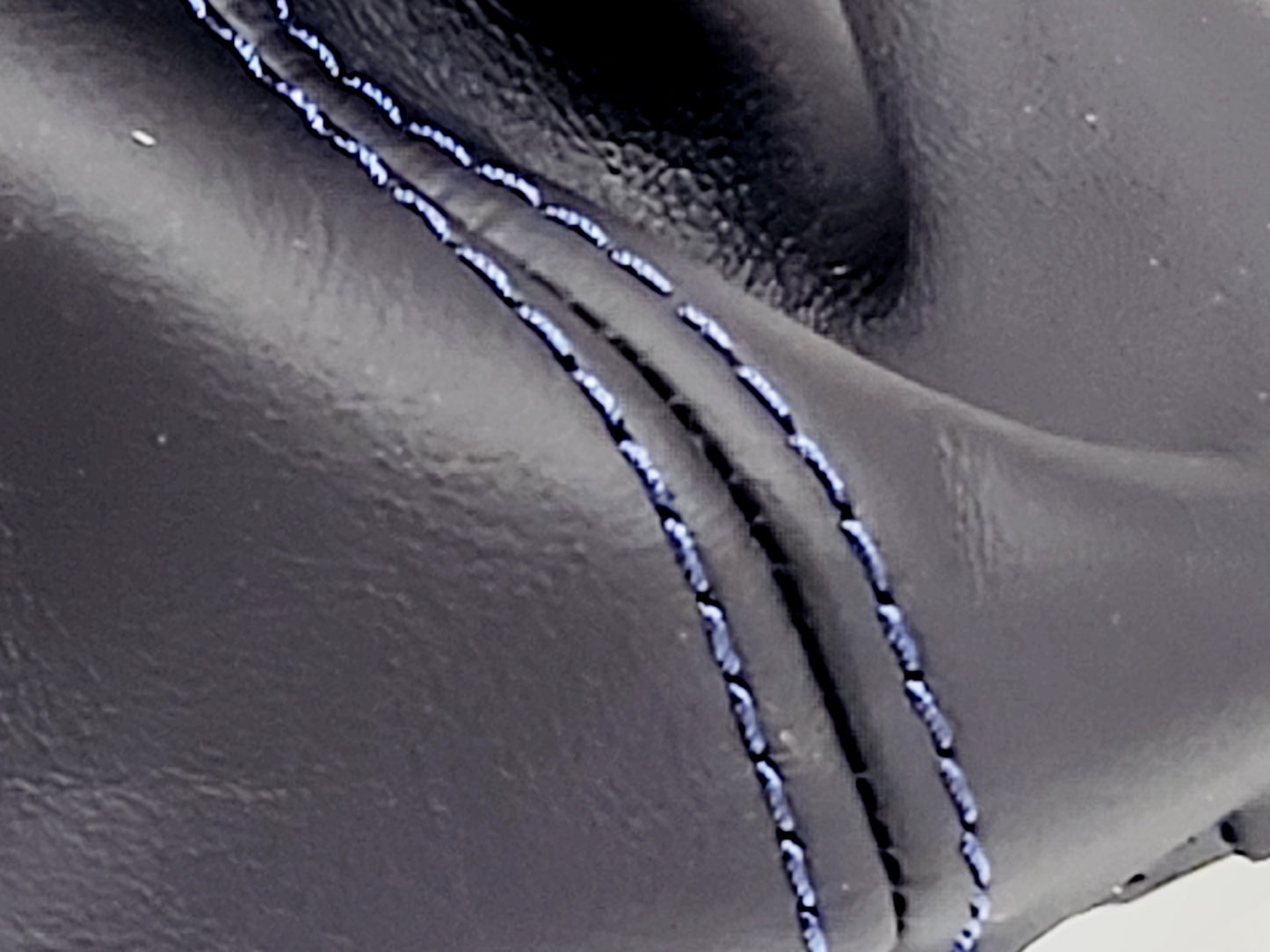 2014-2019 Chevy Corvette C7 Manual Shift Boot Black Blue Twilight stitch OEM GM