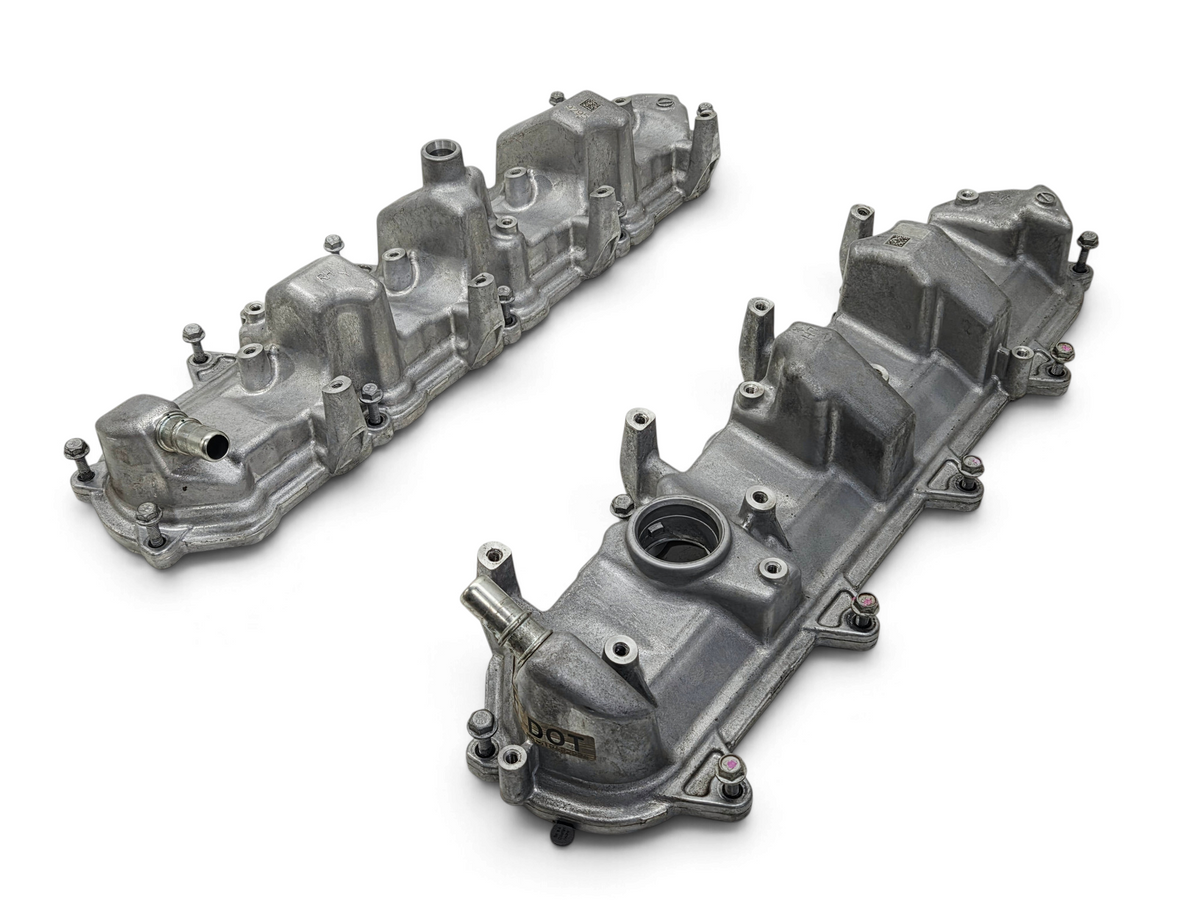 2014-2019 Chevy Corvette Dry Sump Valve Rocker Covers OEM GM 12692544 12692546