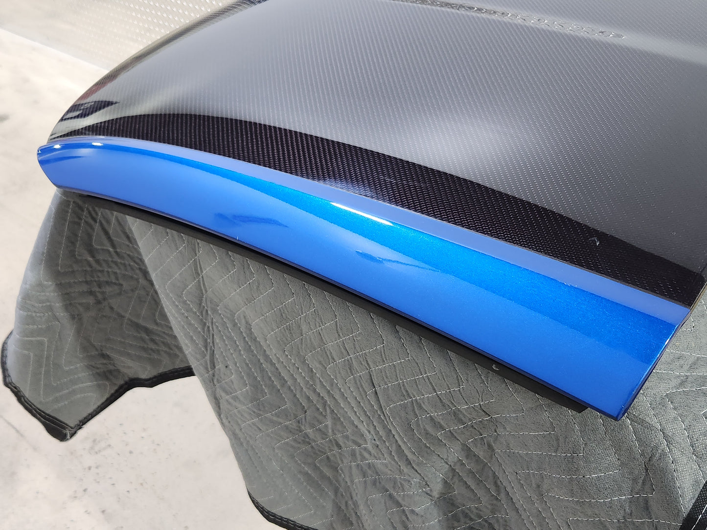 2014-2019 Corvette C7 Laguna Blue Exposed Carbon Fiber Roof Top OEM GM