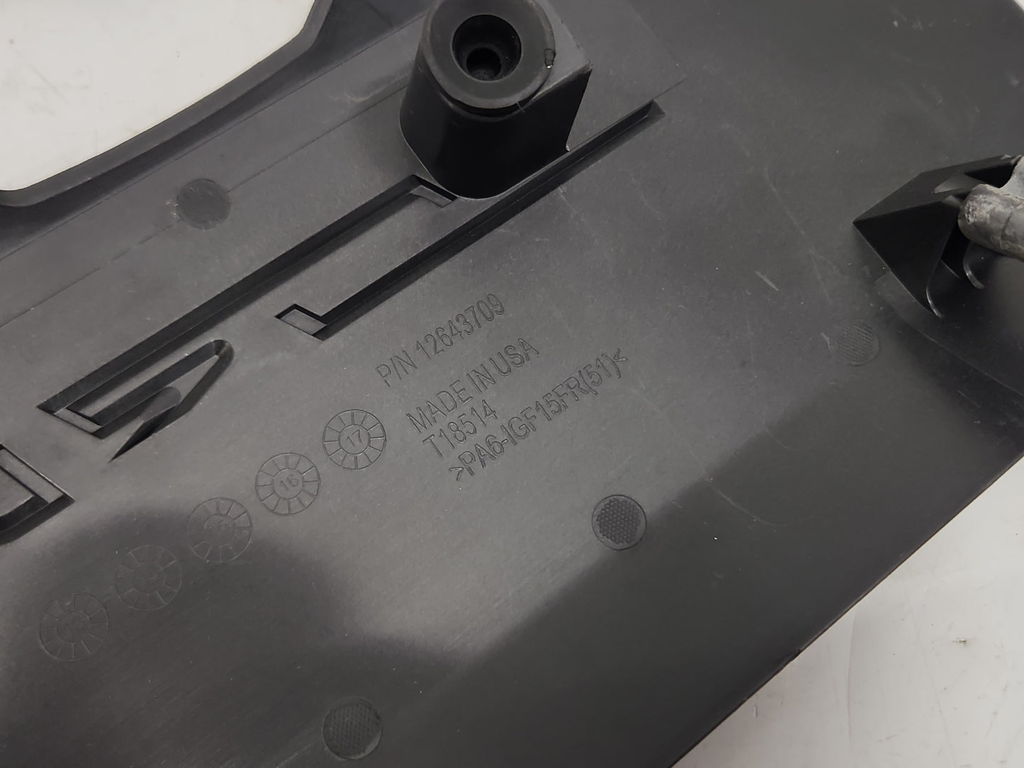 2014-2019 Corvette C7 LT1 Engine Fuel Rail Coil Covers OEM GM 12641720 12643709