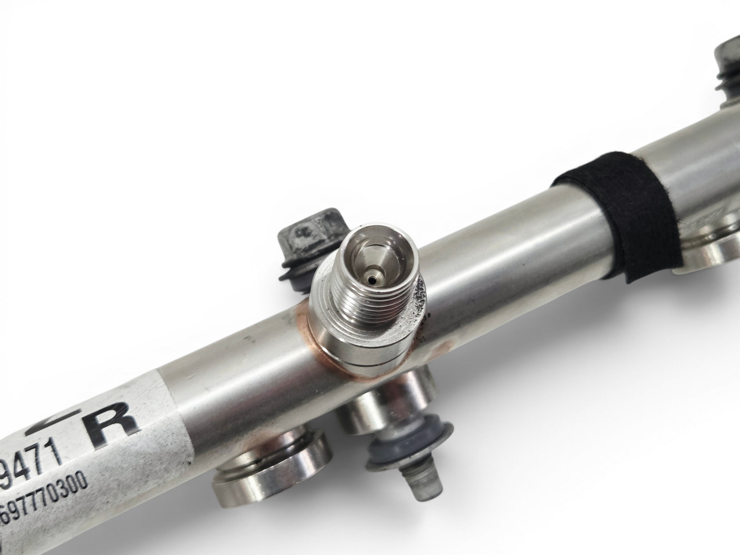 2014-2024 6.2L 6.6L Right High Pressure Fuel Injector Rail OEM GM