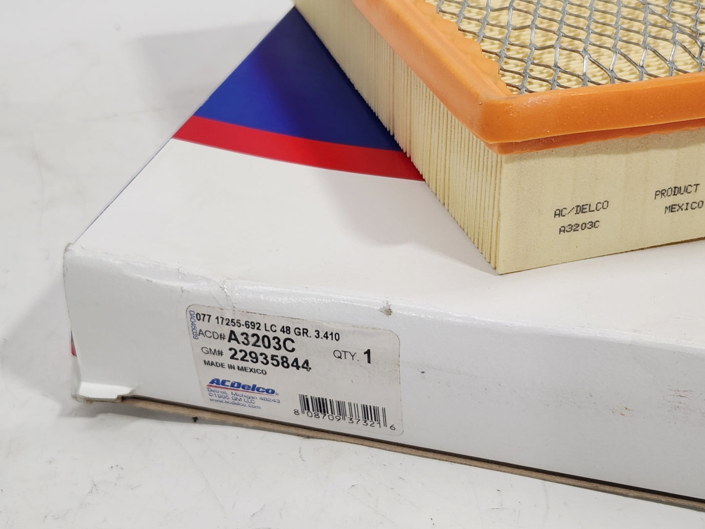 2016-2019 Cadillac CTSV CTS-V 6.2L LT4 Air Filter OEM GM 22935844 A3203C