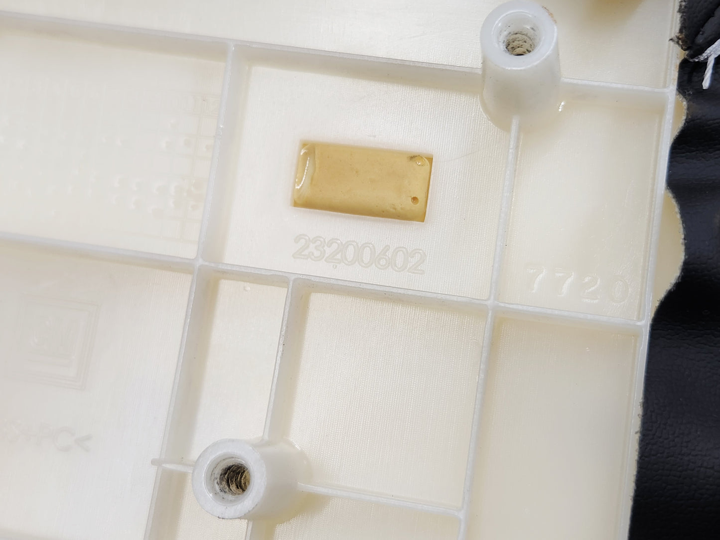 2016-2024 Camaro Console Armrest Cover Lid Black OEM GM 23200602