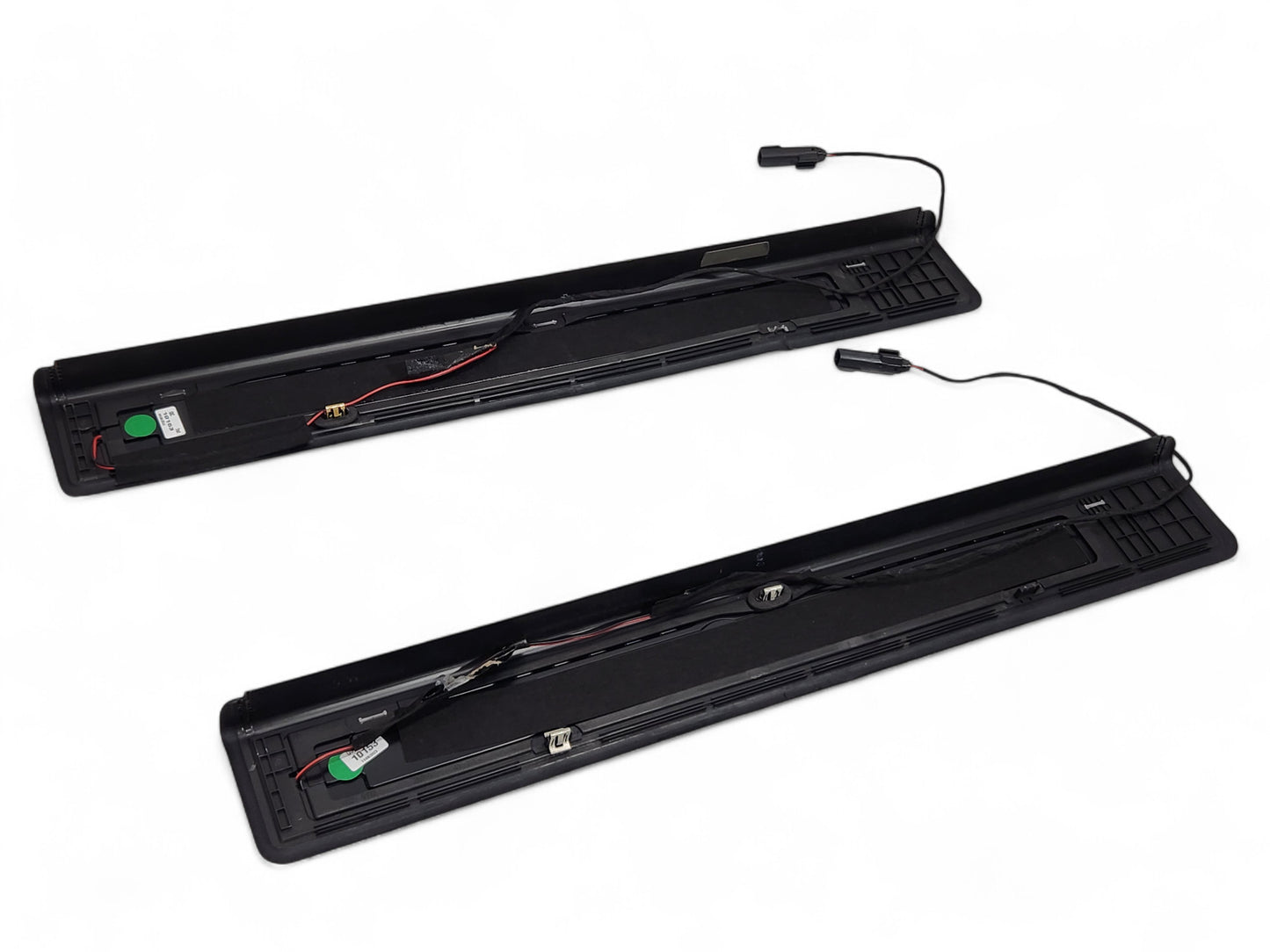 2016-2024 Chevrolet Camaro Coupe Illuminated Door Sill Plates 84127637 *READ*