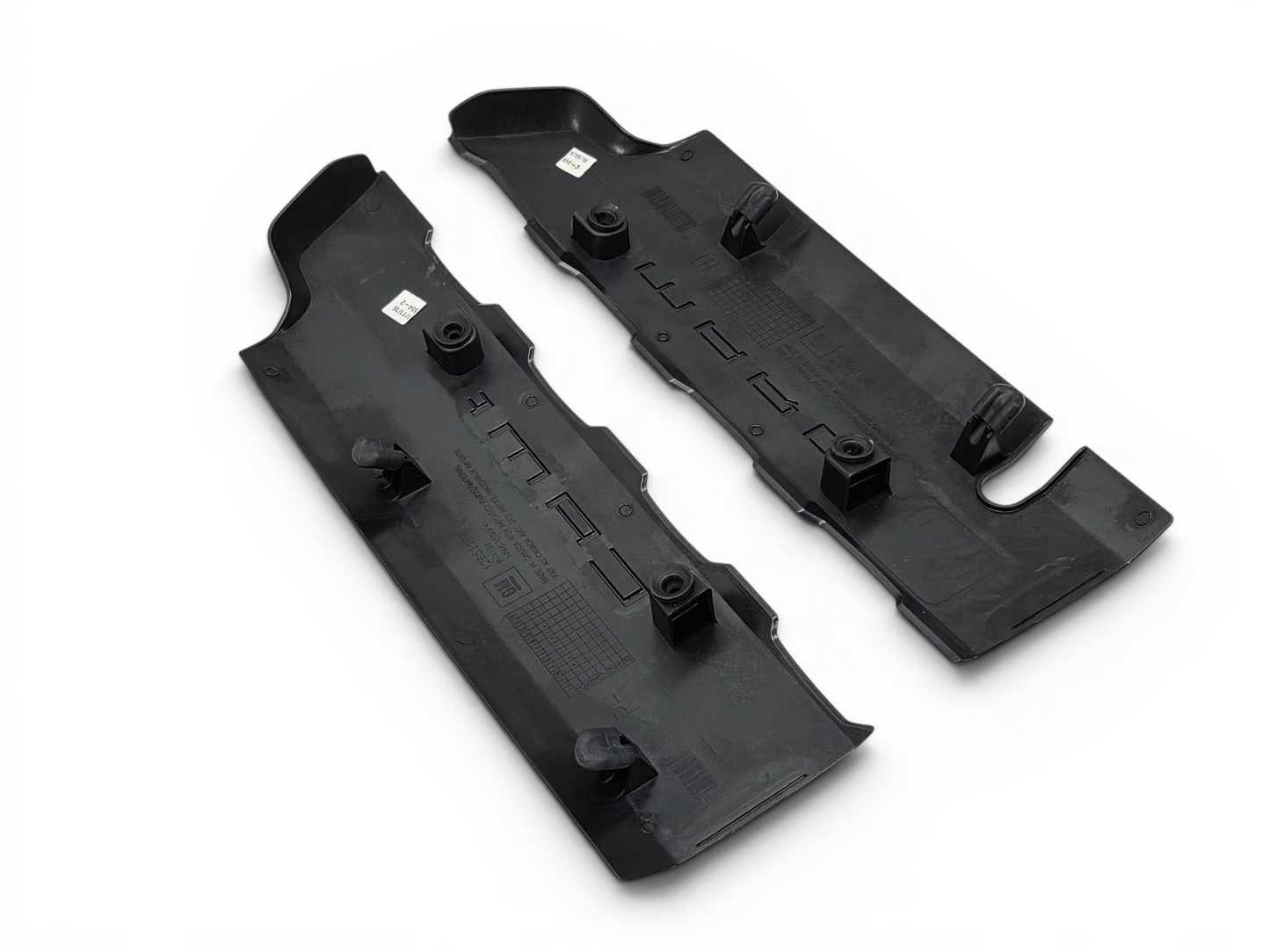 2016-2024 Chevy Camaro SS LT1 6.2L Engine Fuel Rail Covers Pair Black OEM GM