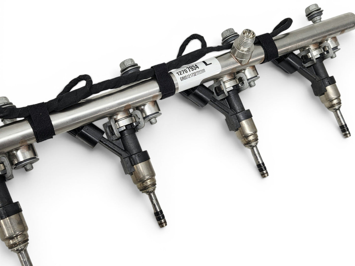 Send it Auto Parts OEM GM Gen V LT1 L86 fuel rail with injectors and wiring harness from a new crate engine.