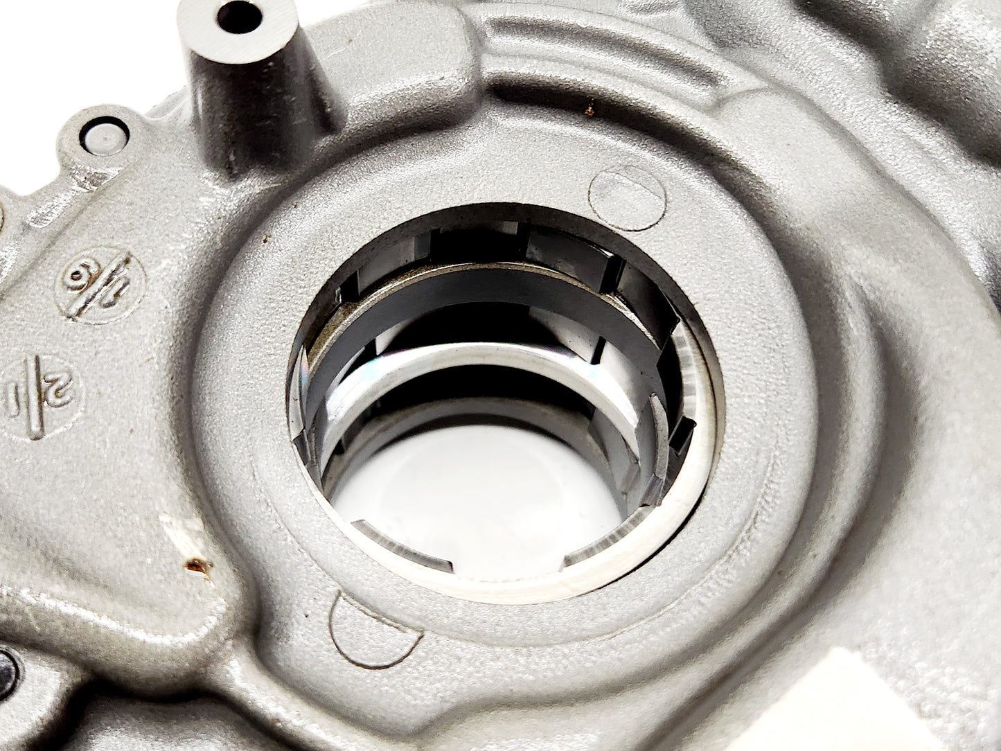 2020-2025 Chevy Corvette C8 LT2 6.2L Lower Engine Oil Pump OEM GM 12707324