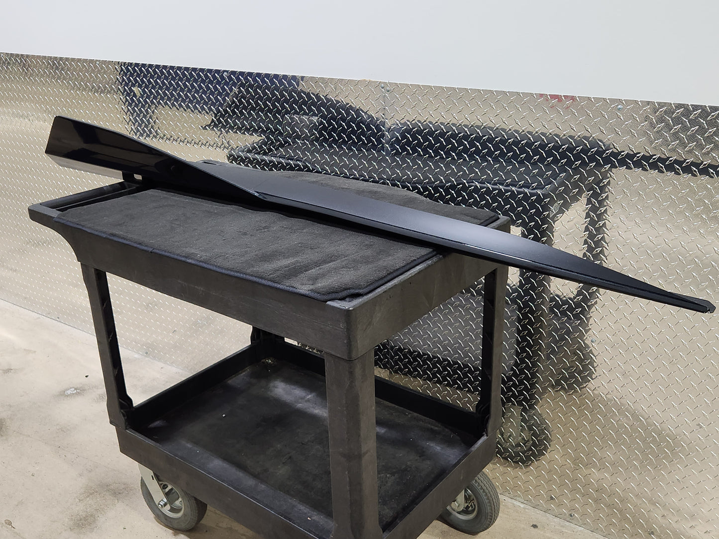 2020-2025 Corvette C8 Stingray Z51 RH Carbon Flash Side Skirt Rocker Molding