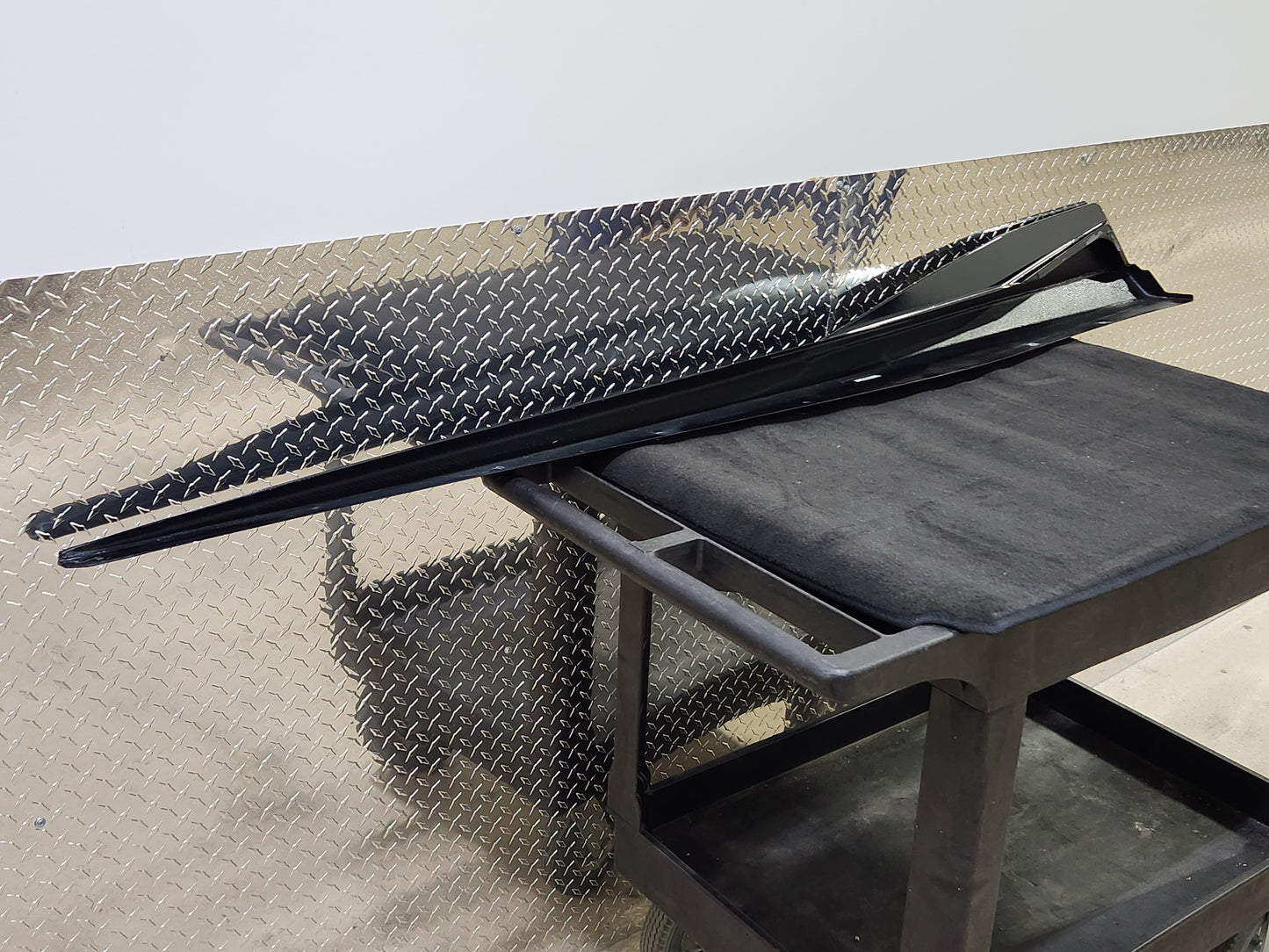 2020-2025 Corvette C8 Stingray Z51 RH Carbon Flash Side Skirt Rocker Molding