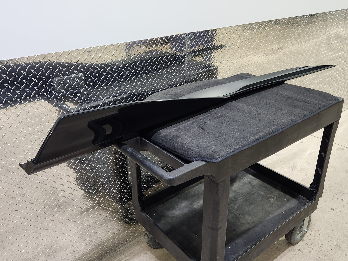 2020-2025 Corvette C8 Stingray Z51 RH Carbon Flash Side Skirt Rocker Molding