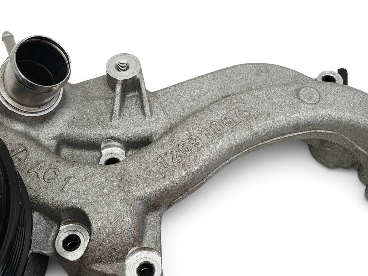 2020-2026 Chevy Corvette C8 LT2 6.2L Water Pump with manifold OEM GM