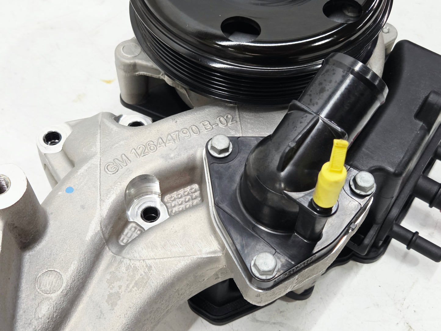2021-2024 Camaro CTSV GENV LT1 LT4 6.2L Water Pump with Separator OEM GM