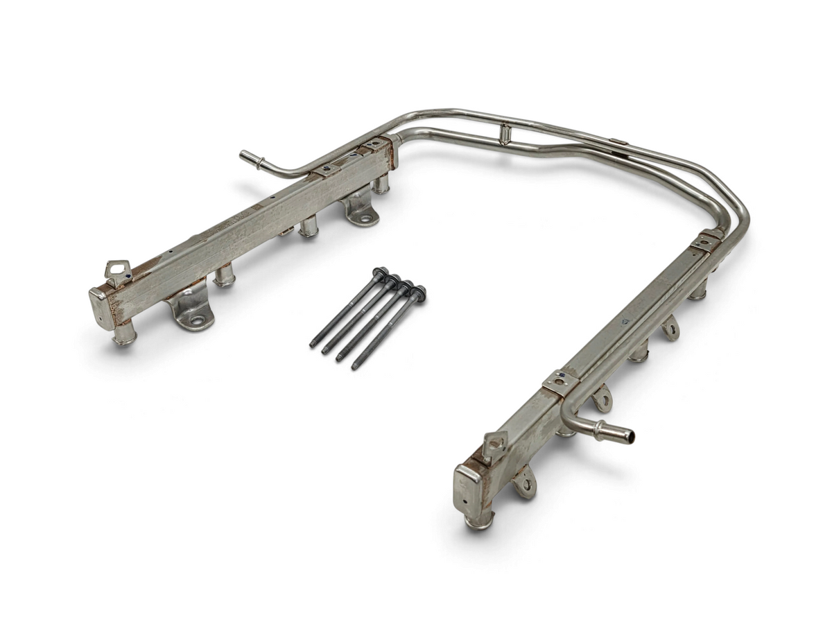 2021-2024 Ford F150 5.0L V8 Fuel Rail with bolts OEM ML3E-9F792-AC