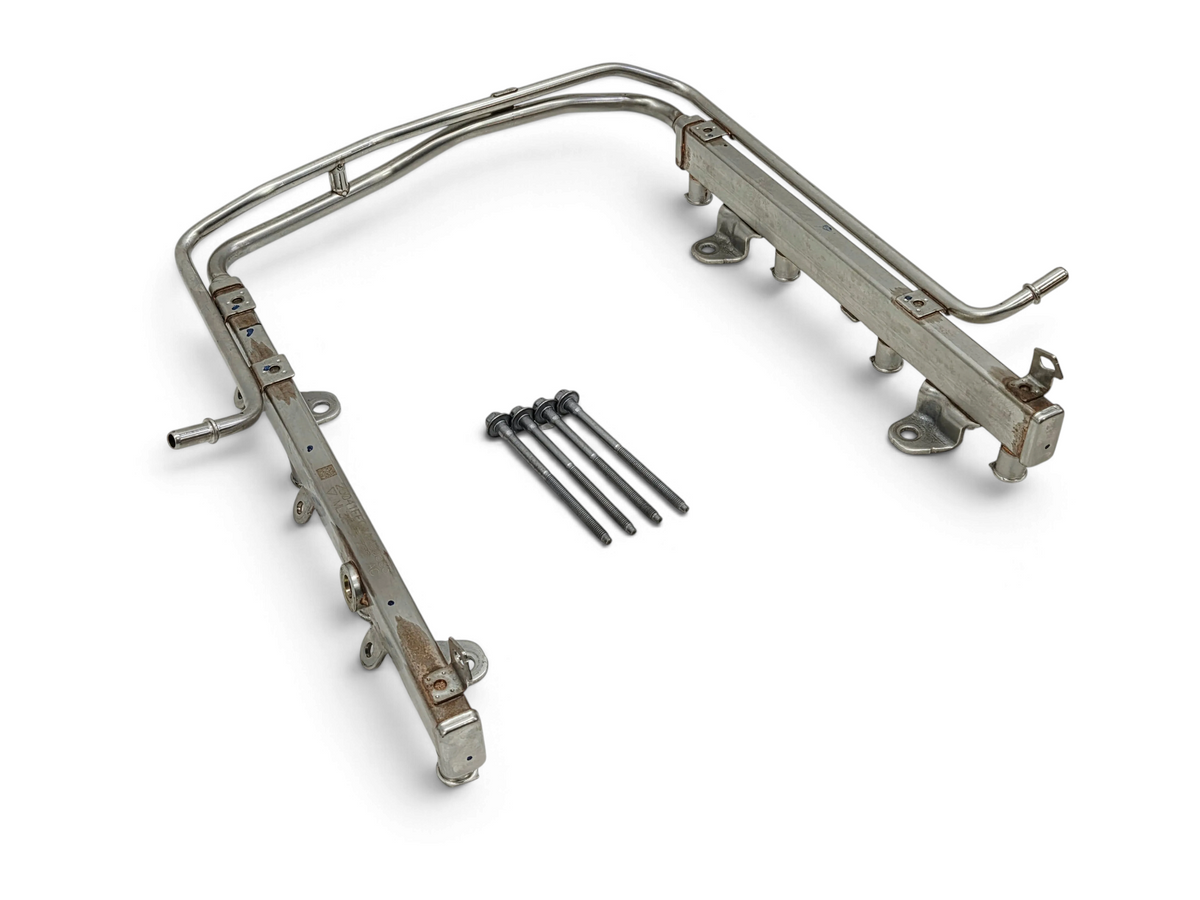 2021-2024 Ford F150 5.0L V8 Fuel Rail with bolts OEM ML3E-9F792-AC