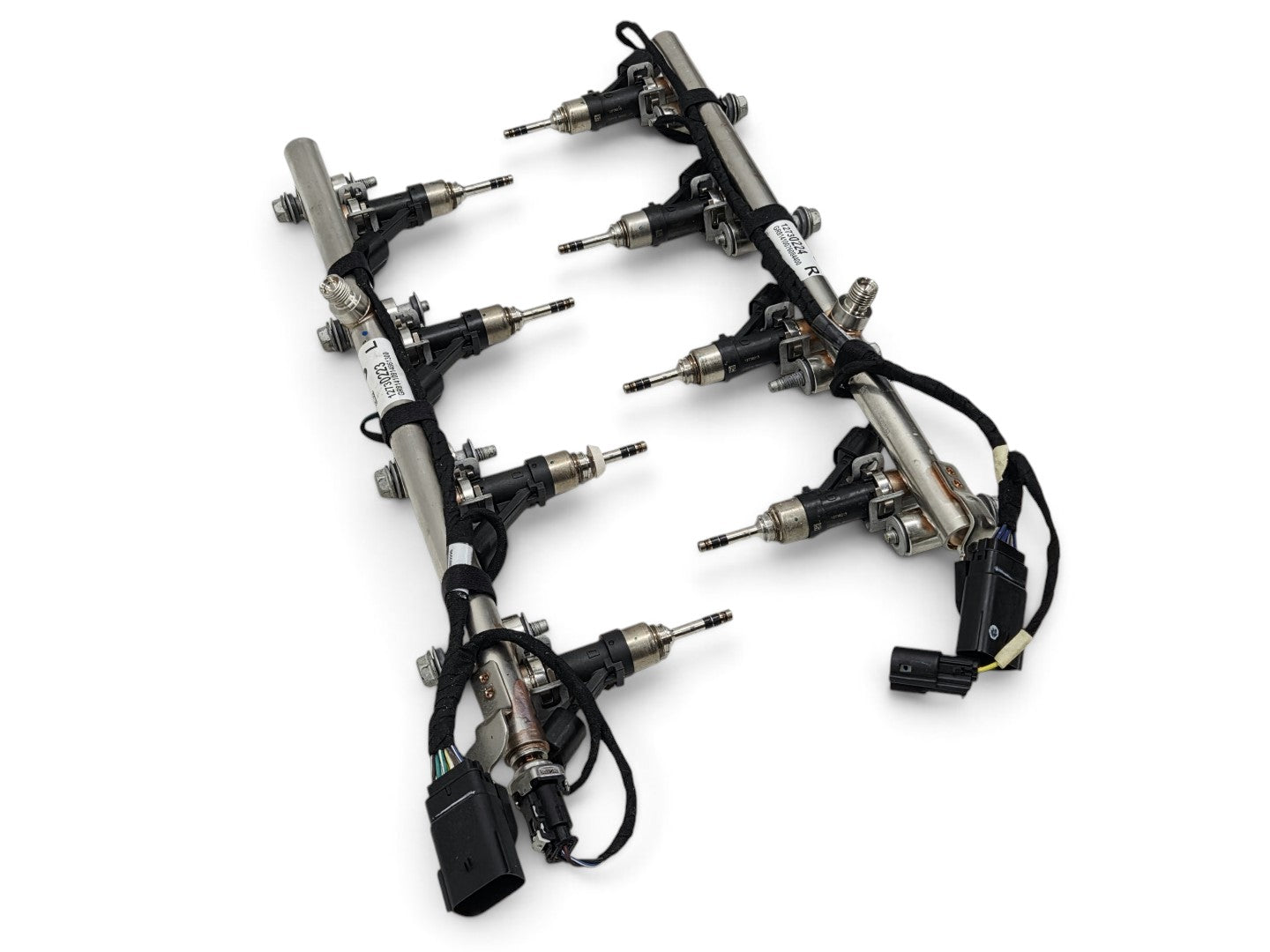 Send it Auto Parts OEM fuel rails, wiring harness, and 6mm tip injectors for GM 6.2L and 6.6L Gen V engines.