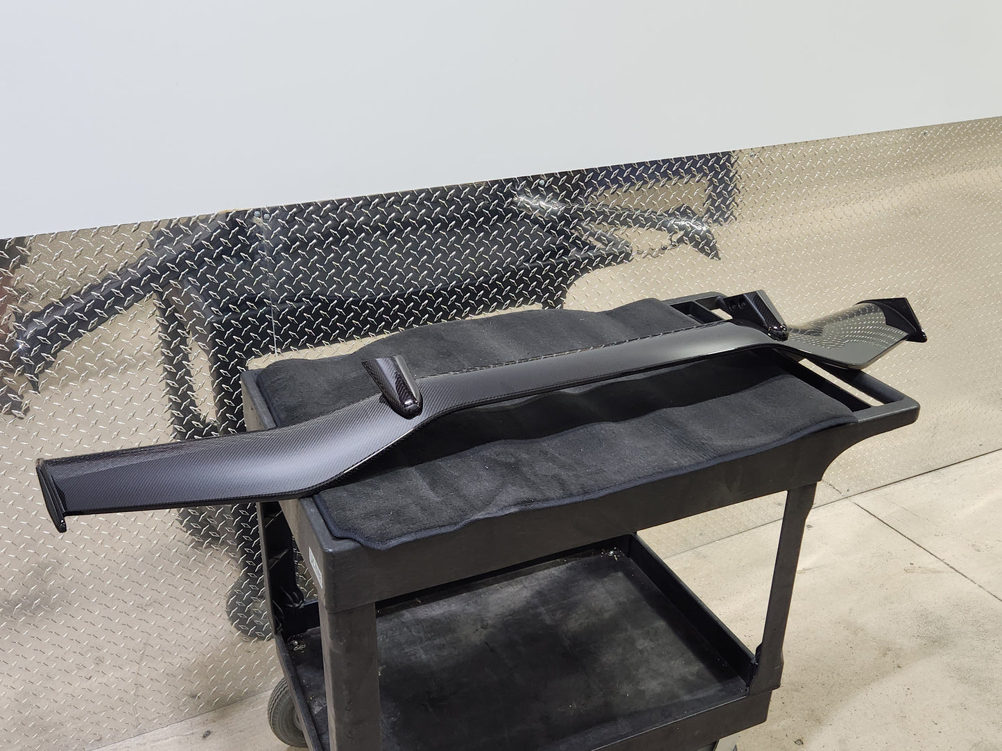 2023-2025 Corvette C8 Z06 Z07 Exposed Carbon Fiber High Wing OEM *BLEM*