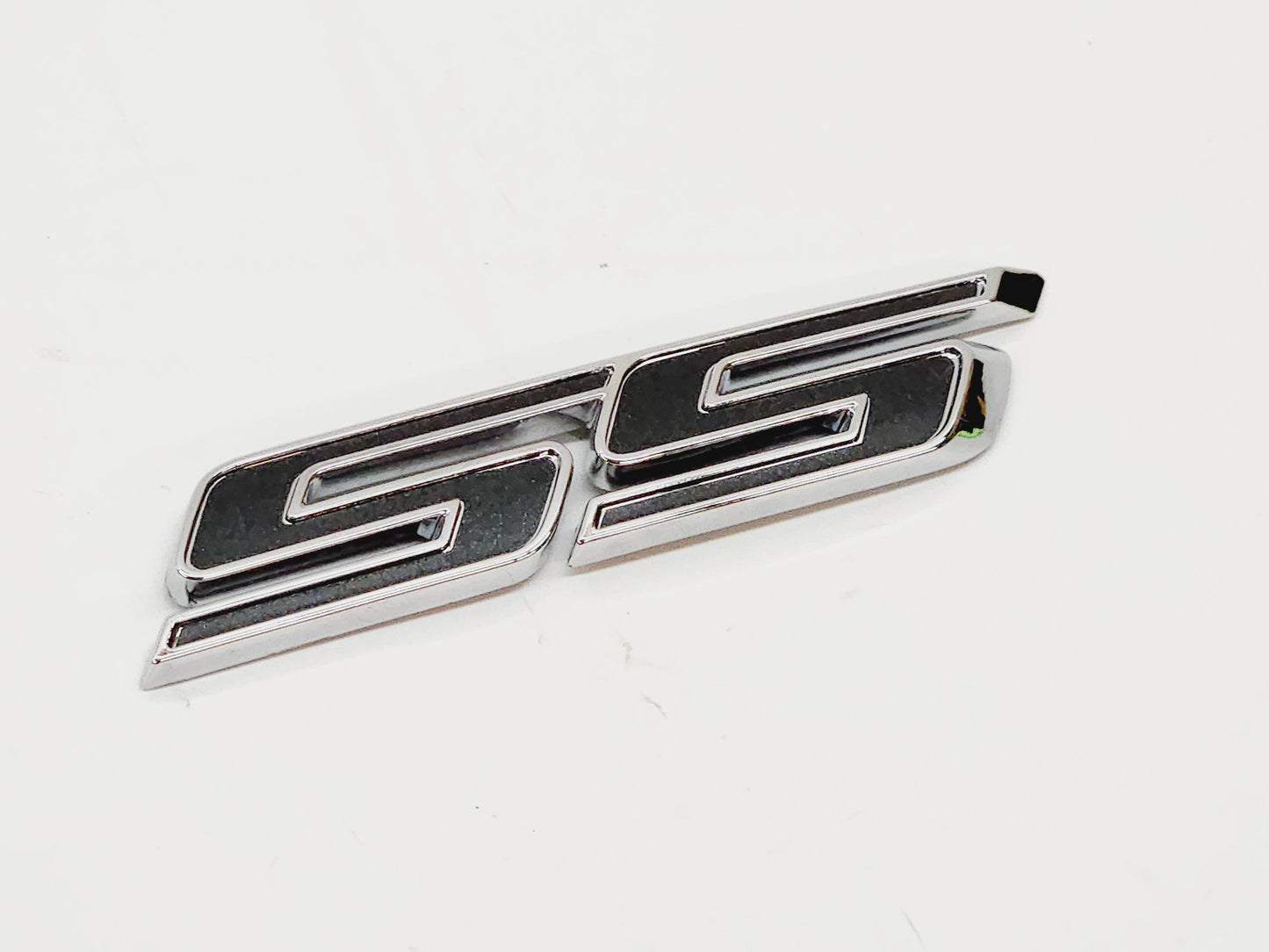 2017-2024 Chevy Camaro SS Gray Decklid Emblem Badge OEM GM 84005847