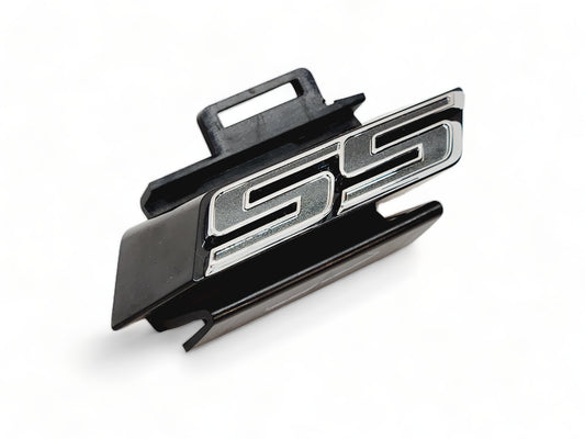 2019-2024 Chevy Camaro SS Front Grille Gray Emblem with Bracket OEM GM