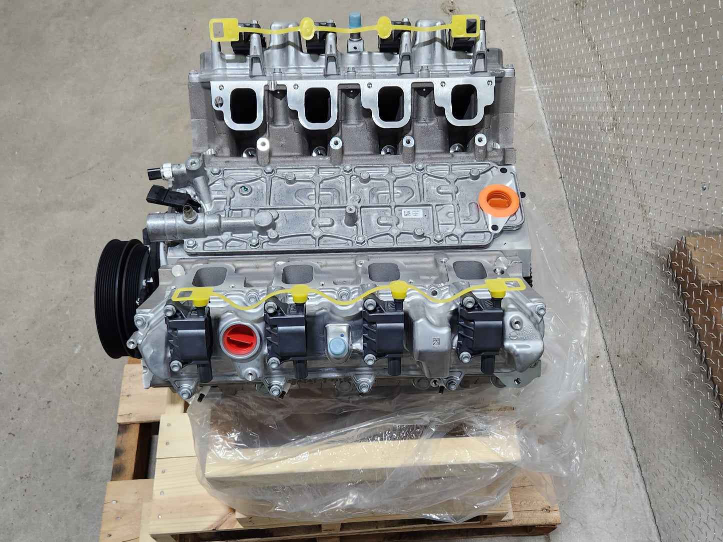 2022-2024 Camaro ZL1 6.2L LT4 Wet Sump Long Block Engine OEM GM - New