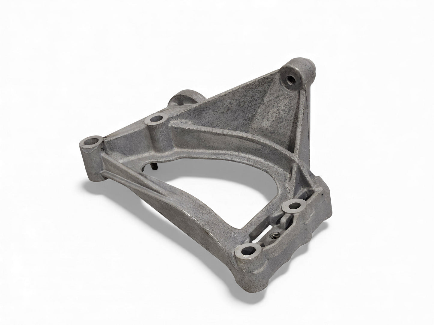 2004-2006 Pontiac GTO LS1 5.7L Air Conditioner Compressor Bracket OEM GM