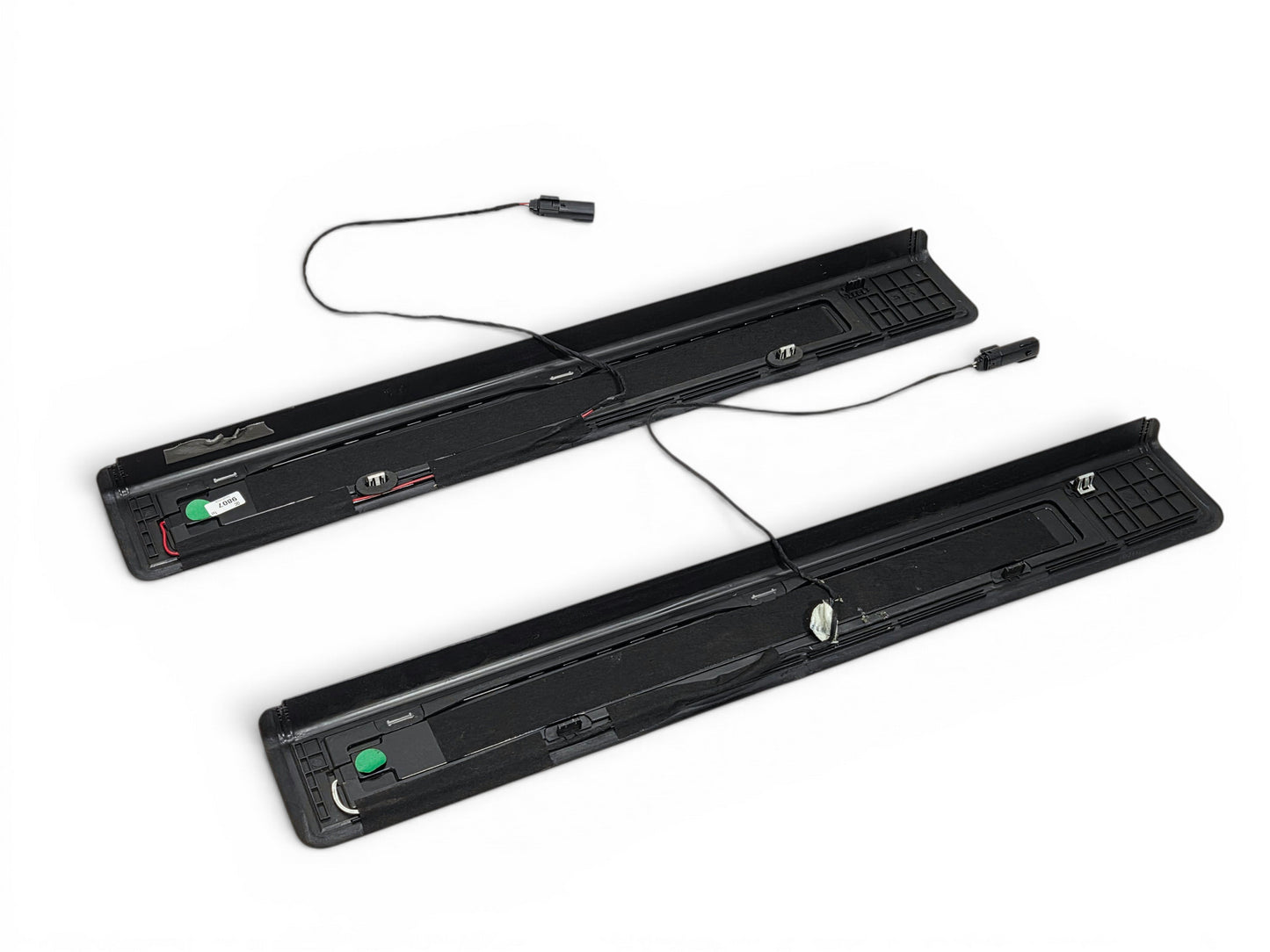 2016-2024 Chevrolet Camaro Coupe Illuminated Door Sill Plates 84127637 *READ*