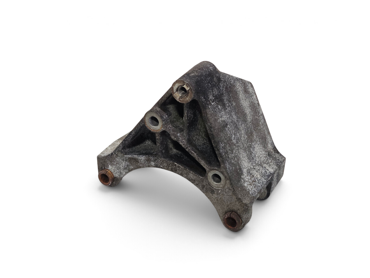 2010-2015 Chevy Camaro SS 6.2L Alternator bracket with idler OEM GM 12610789