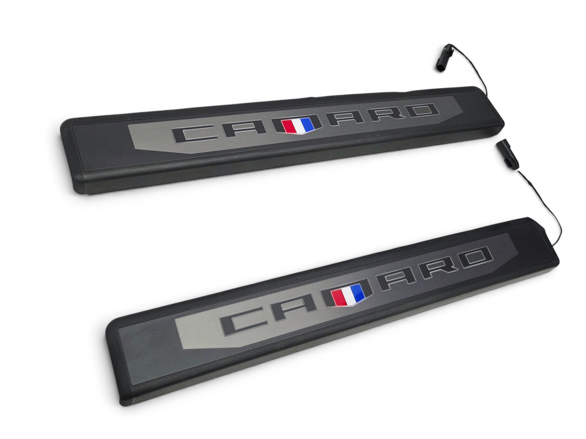 2016-2024 Chevrolet Camaro Coupe Illuminated Door Sill Plates 84127637 *READ*