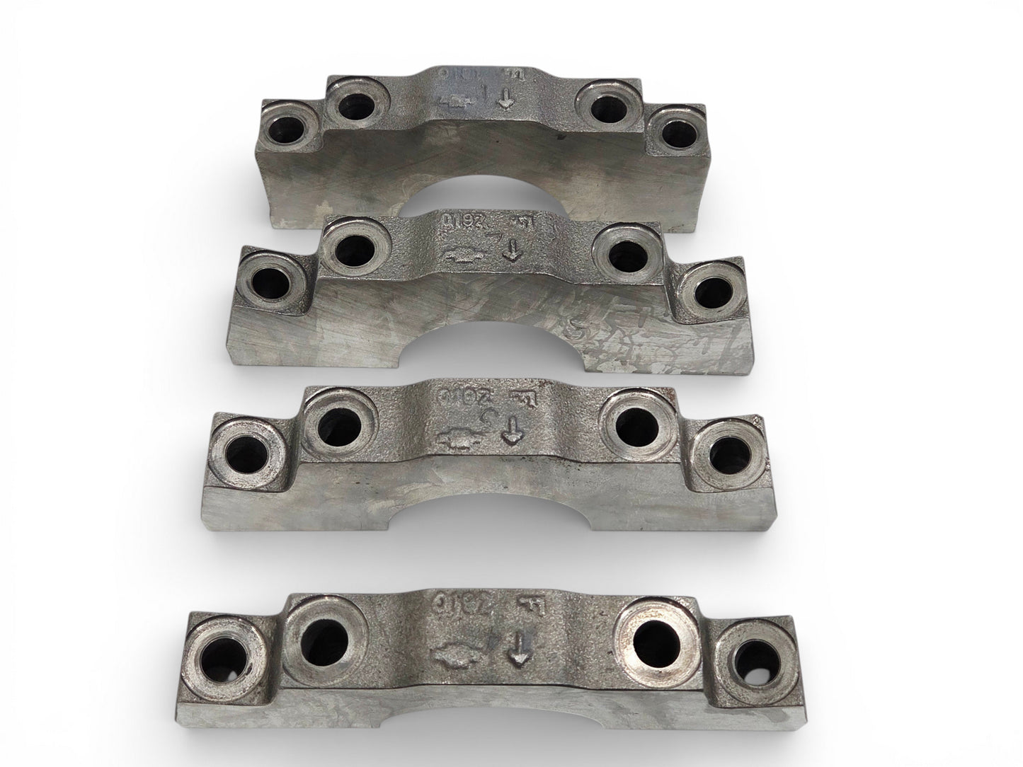 Chevy Performance Bowtie Big Block Sportsman 4 bolt splayed Main Caps OEM