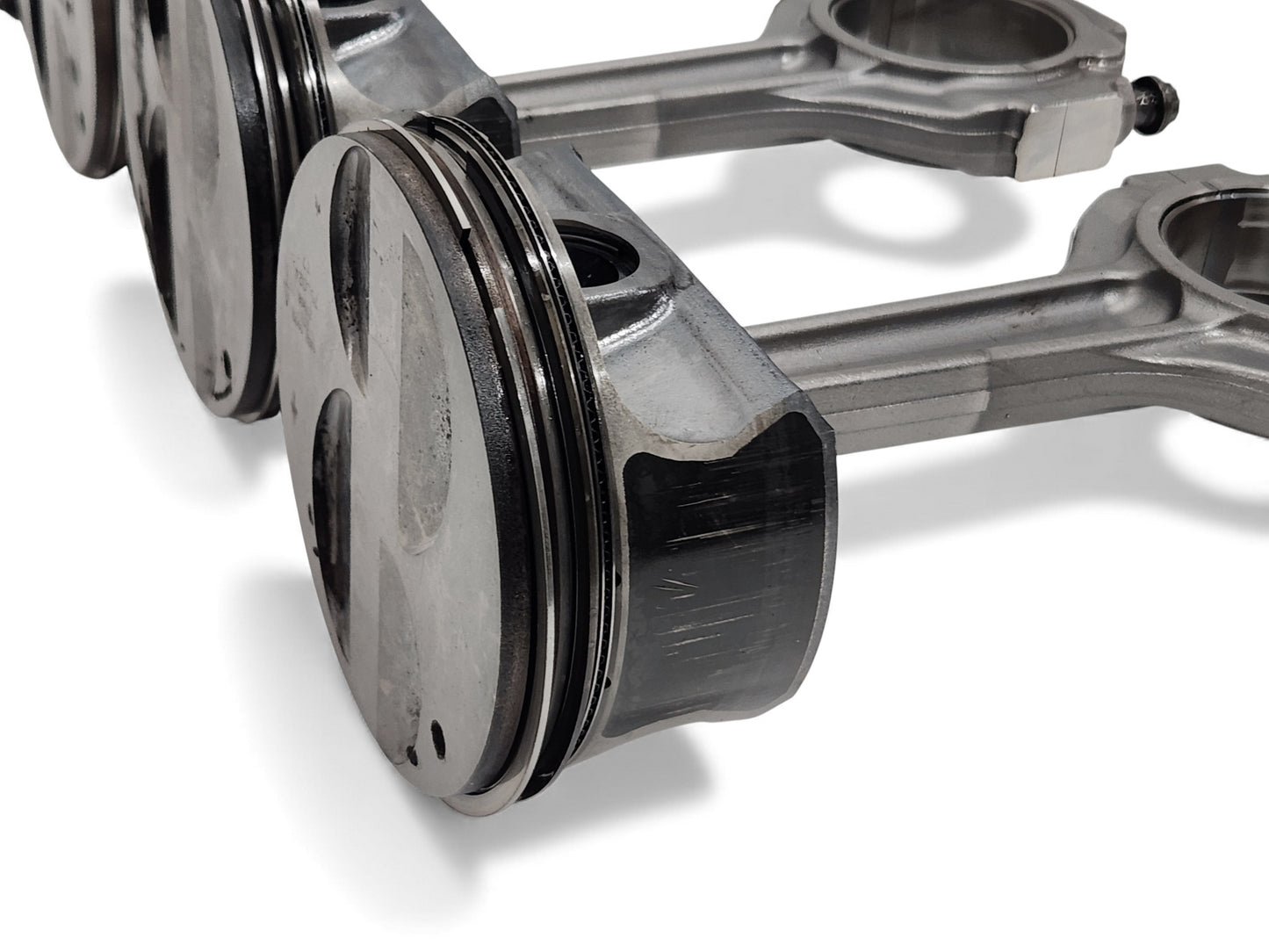 Corvette C6 Z06 LS7 7.0L Titanium Connecting Rods with Pistons OEM GM