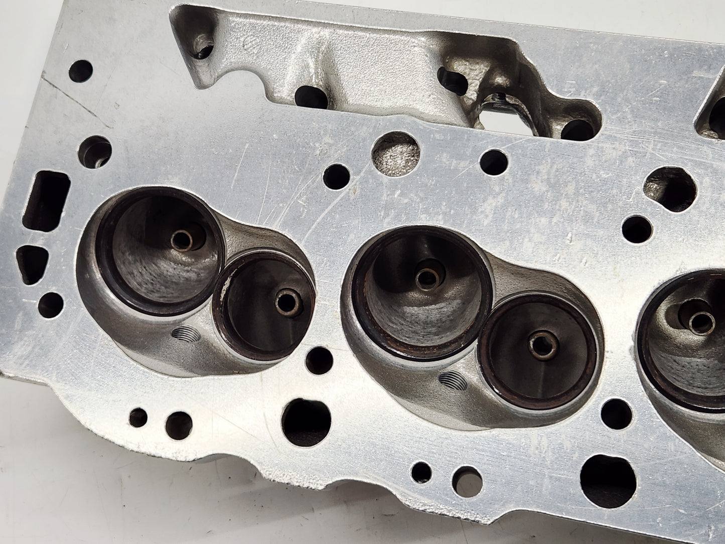 GM Performance Parts Big Block 391 Bowtie Oval Port Cylinder Head *READ*