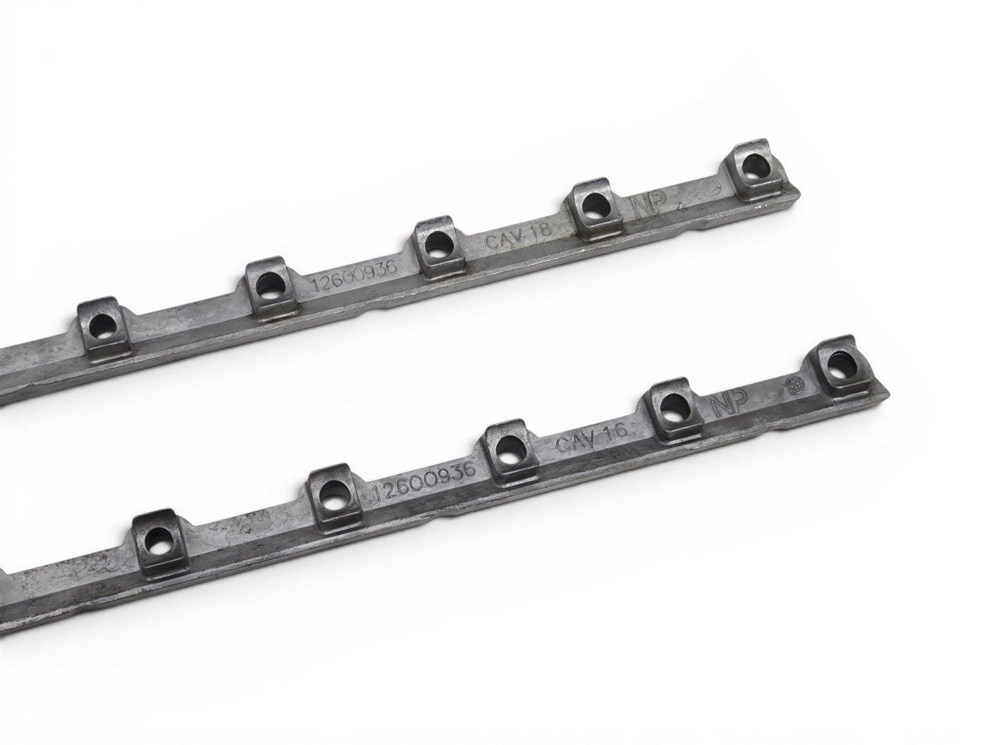 LS3 L99 6.2L Engine Rocker Arm Support Pedestal Shaft OEM GM 12600936 - Pair